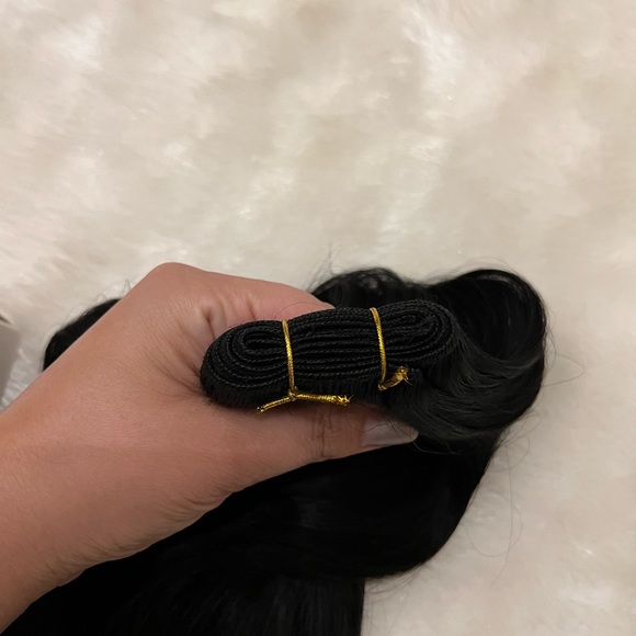 Sew in Hair Extensions Black Long Weft Hair Extensions - Picture 2 of 5